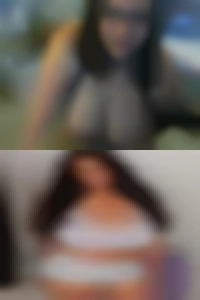 Want lady pussy very hot.